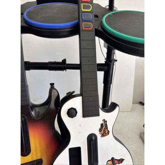 Guitar Hero Nintendo Wii World Tour Bundle - Drum, 2 Guitars No Pedal Untested - Picture 6 of 14